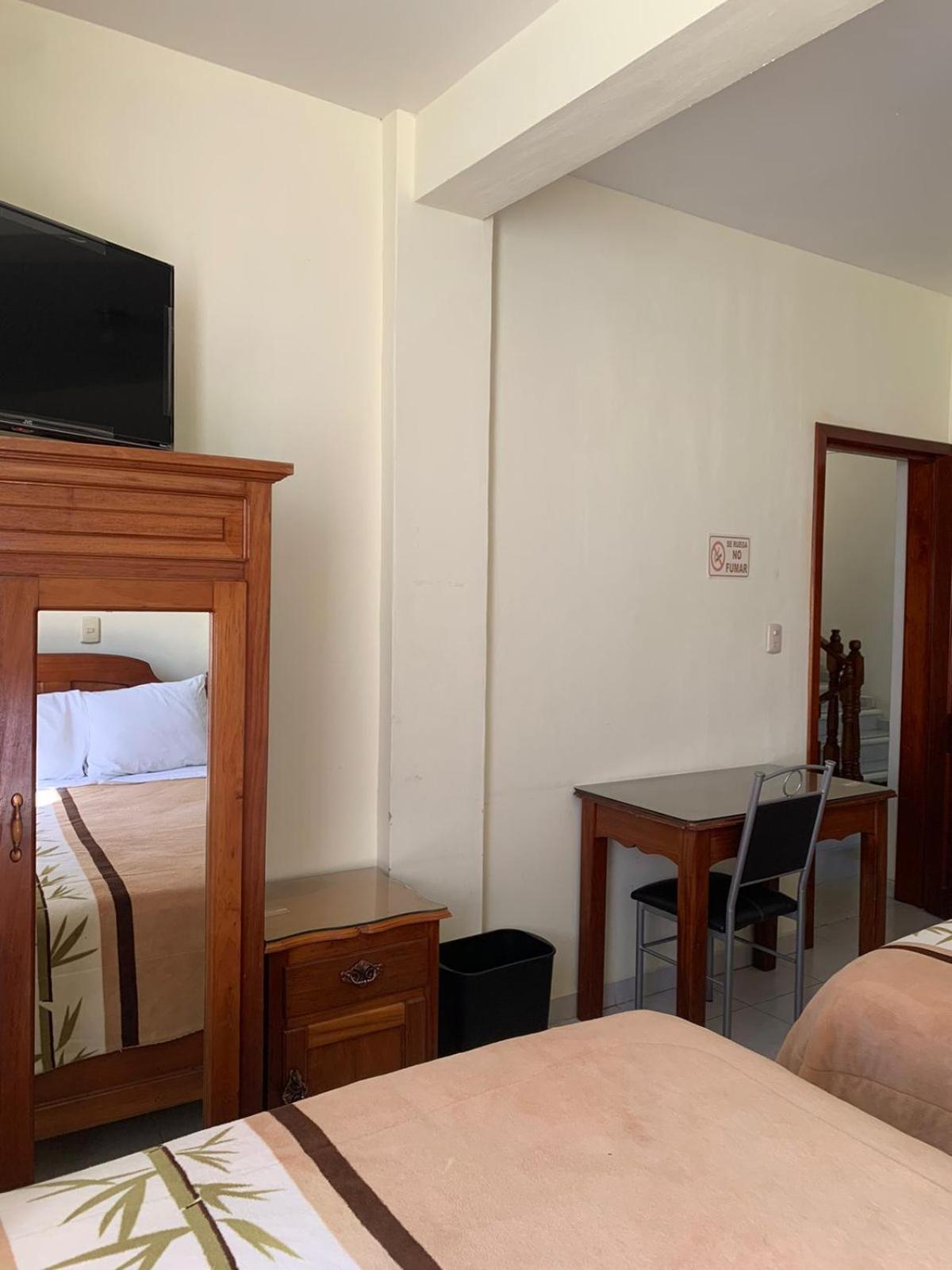 Hotel Renacimiento Комитан-де-Домингес Экстерьер фото